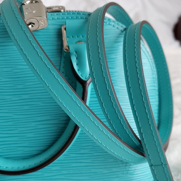 Louis Vuitton Handbags - Authentic Louis Vuitton Alma Epi BB